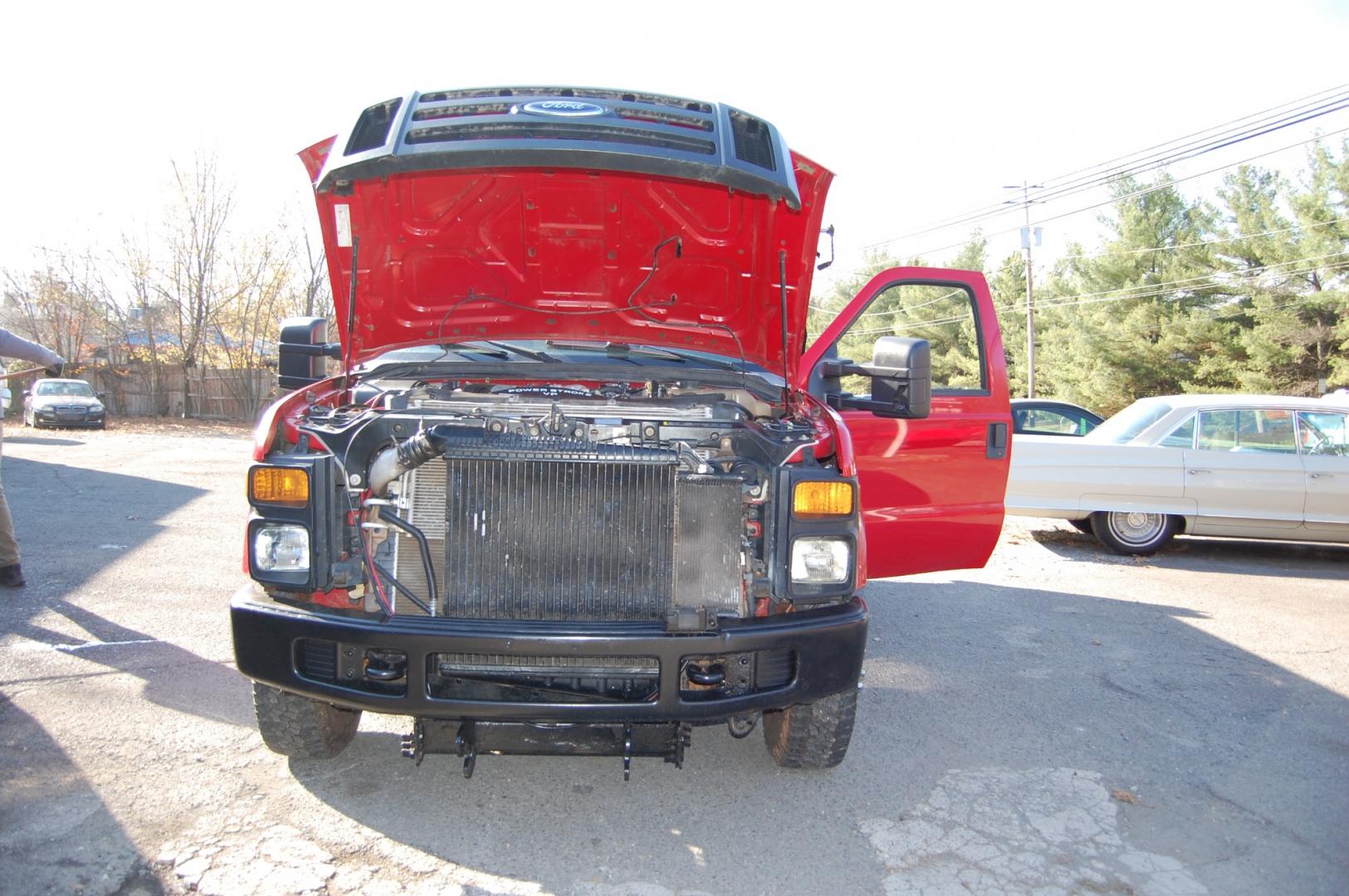 2008 RED /Grey Vinyl Ford F-350 SD XL DRW 4WD (1FDWF37R68E) with an 6.4L V8 OHV 32V TURBO DIESEL engine, Manual transmission, located at 6528 Lower York Road, New Hope, PA, 18938, (215) 862-9555, 40.358707, -74.977882 - This vehicle has a reconstructed title. Here we have a 2008 Ford F350 dump body with a 6.4L V8 Diesel engine putting power to the ground via a manual shifting 4X4 transmission. The interior offers grey leather, AC/HEAT, AM/FM radio, roll up windows and front airbags for safety. The exterior offers r - Photo#21